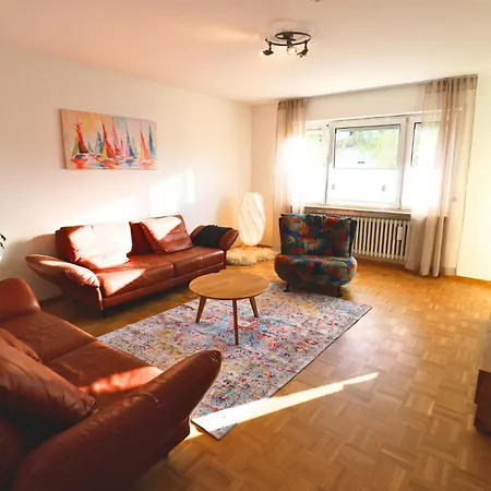 Neu Frisch Eingerichtet In Ruhiger Lage Apartment