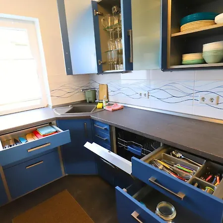 Neu Frisch Eingerichtet In Ruhiger Lage Apartment